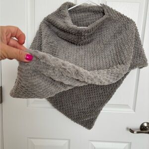 Cozy Gray Textured Shawl.